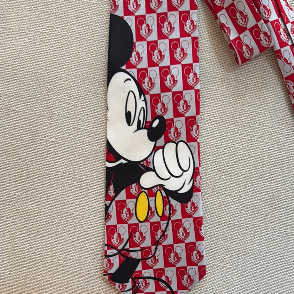 Disney Red and White Mickey Mouse Patterned Tie